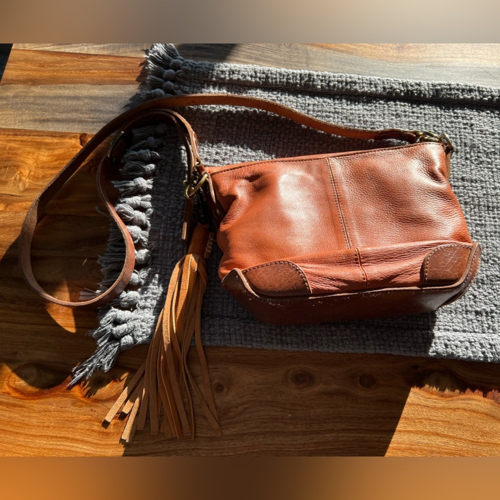 Will Leather Goods adorable crossbody with tassel! - Picture 2 of 11